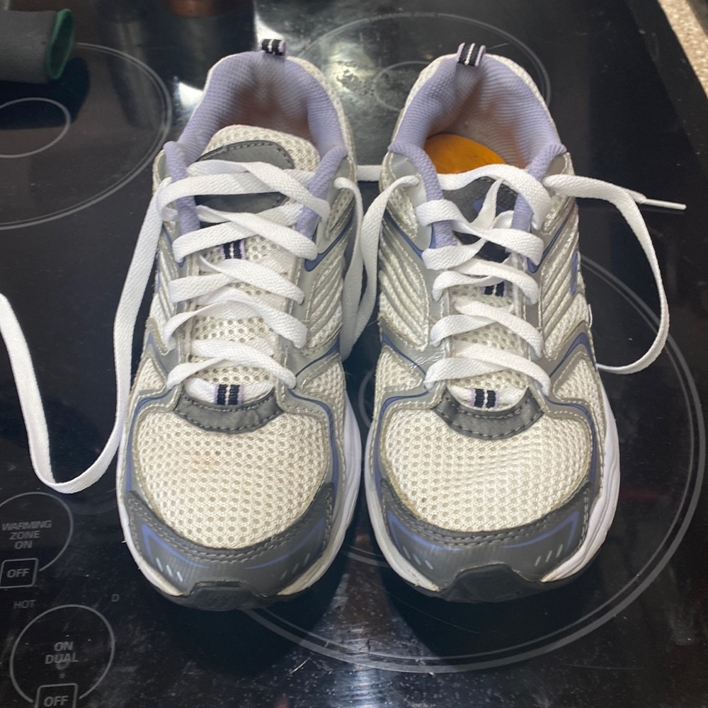 Womens sneakers